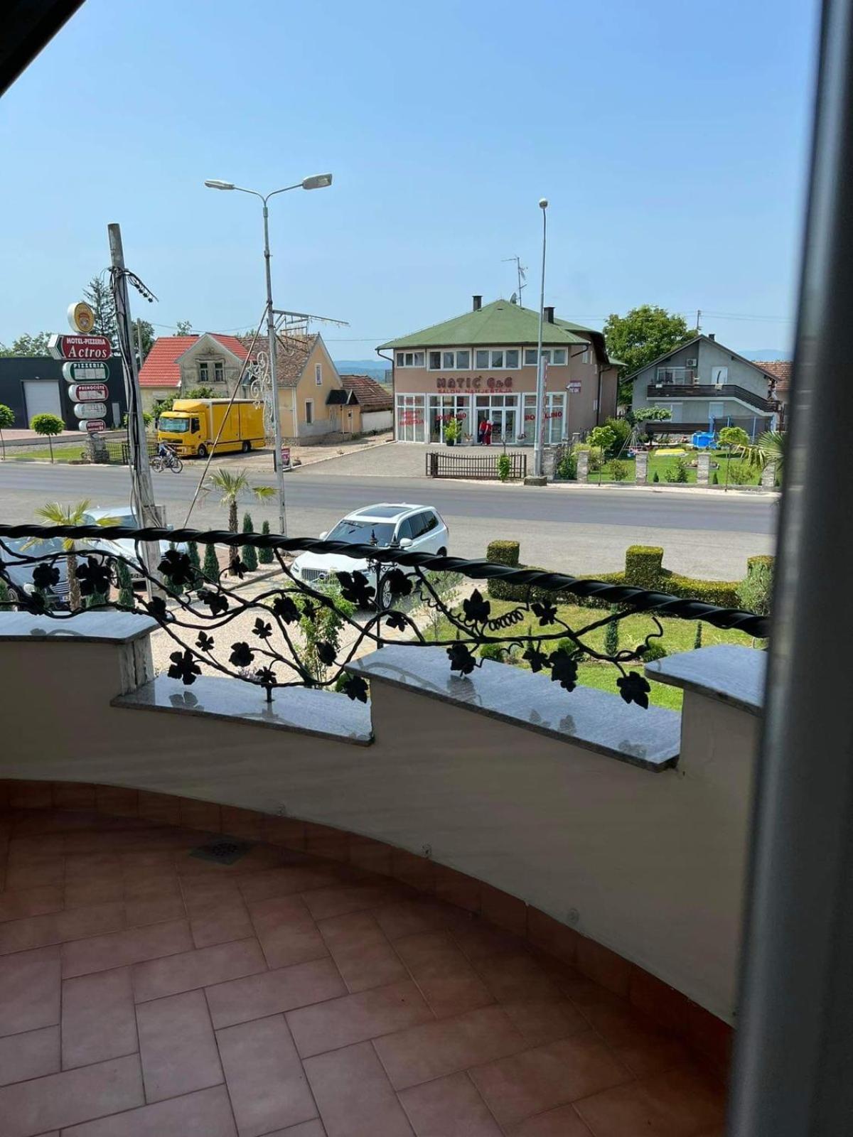 Motel Pizzeria Actros Nova Topola Экстерьер фото