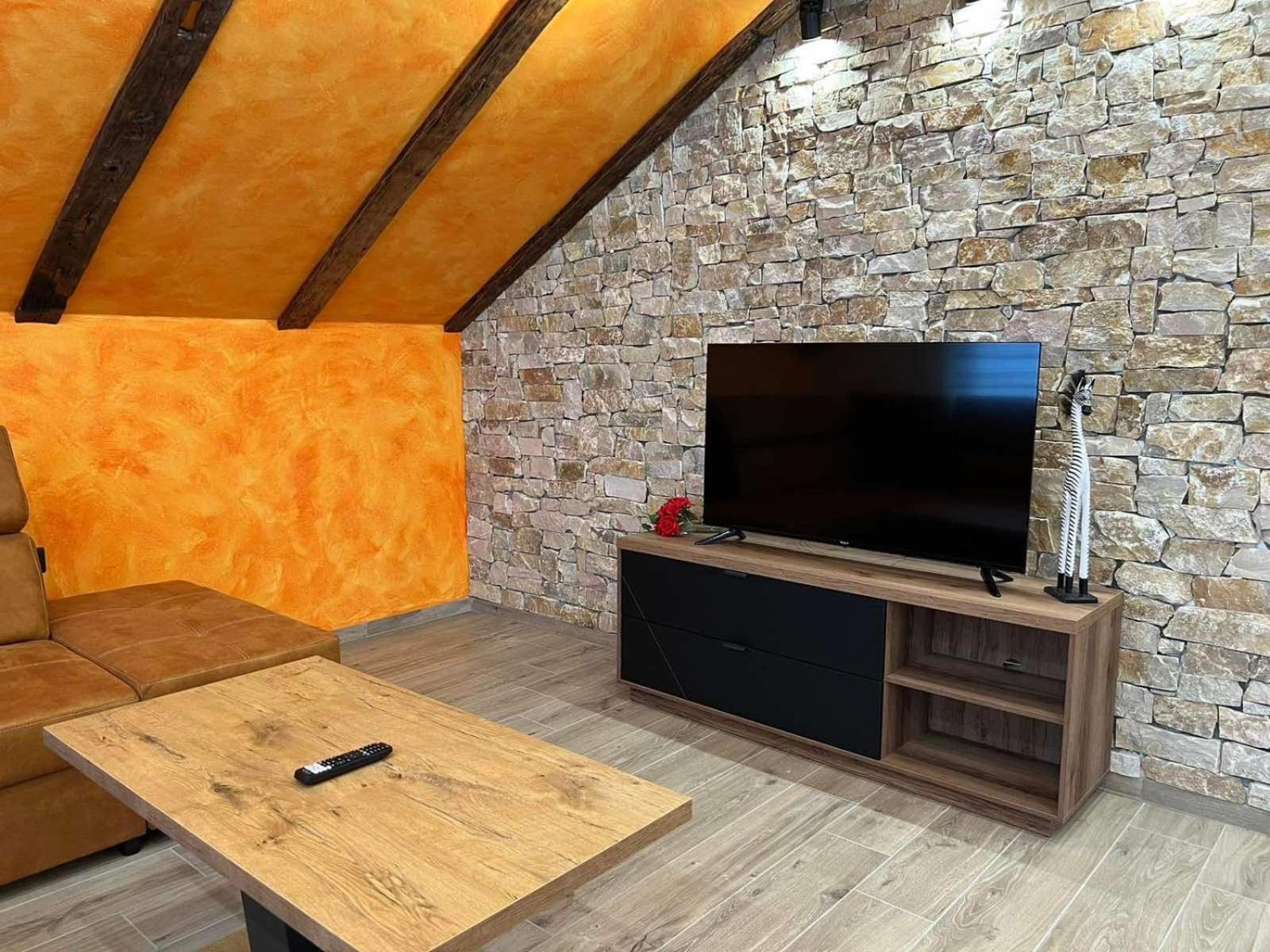 Motel Pizzeria Actros Nova Topola Экстерьер фото