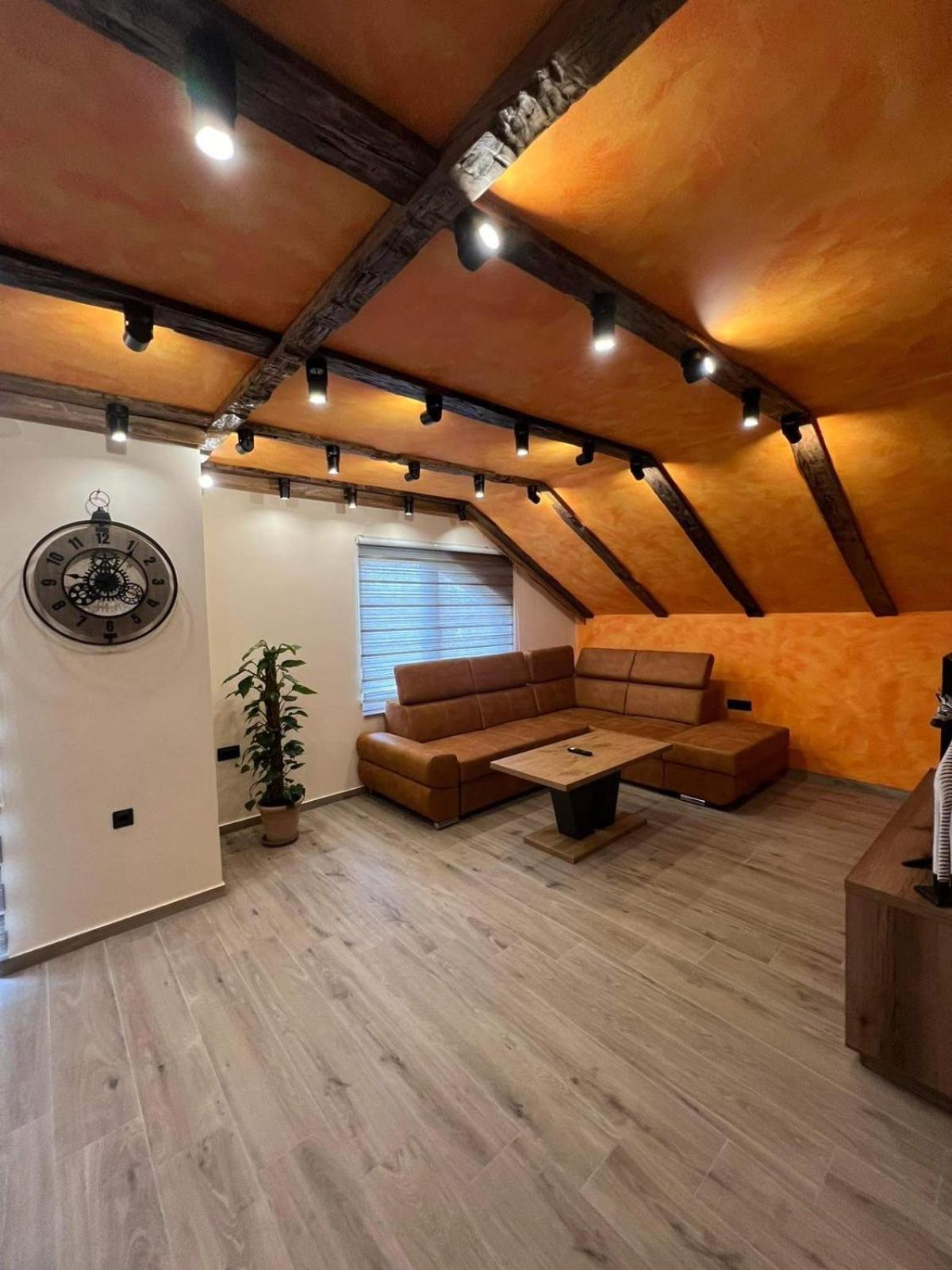 Motel Pizzeria Actros Nova Topola Экстерьер фото